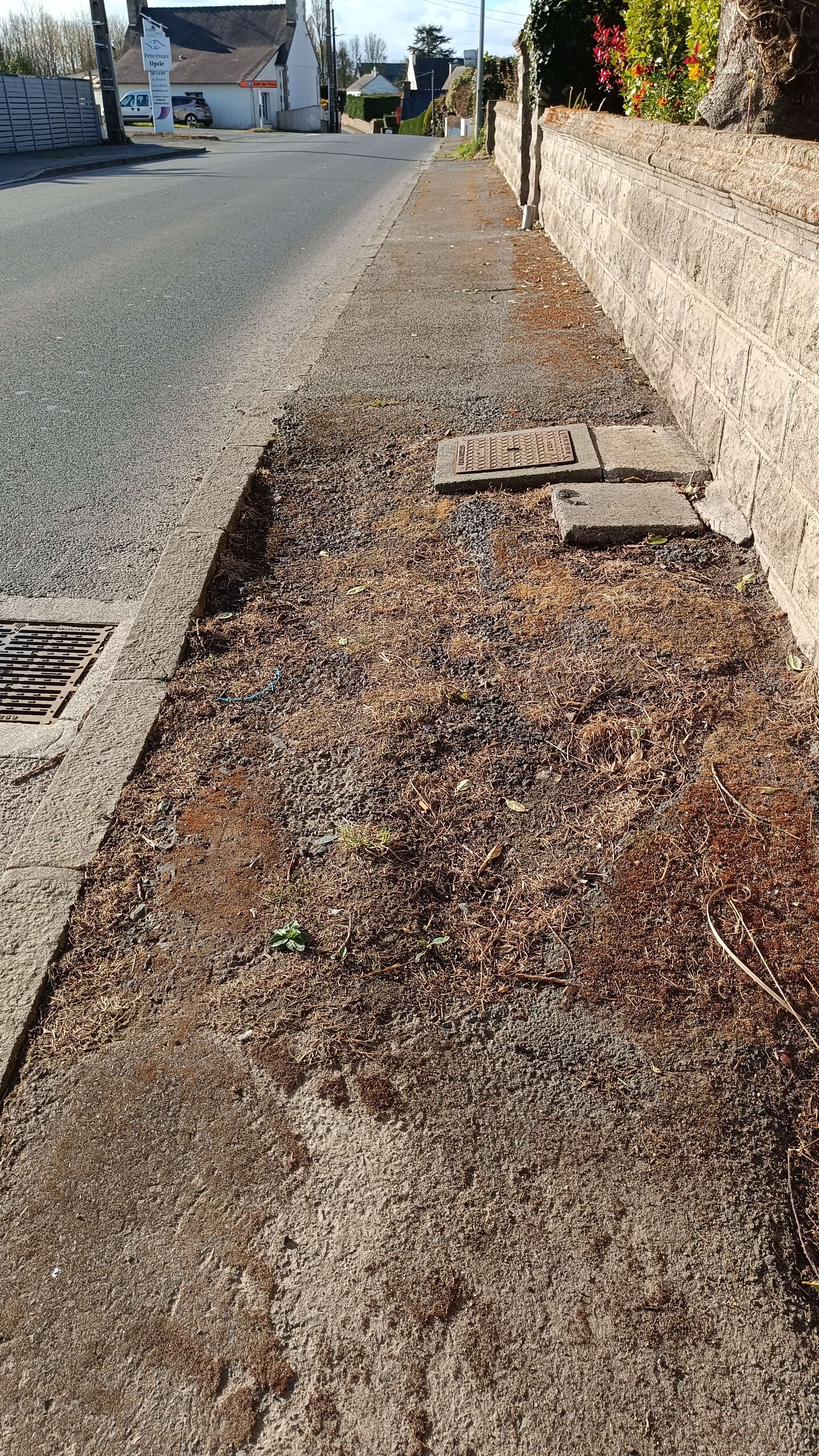 Trottoir dangereux